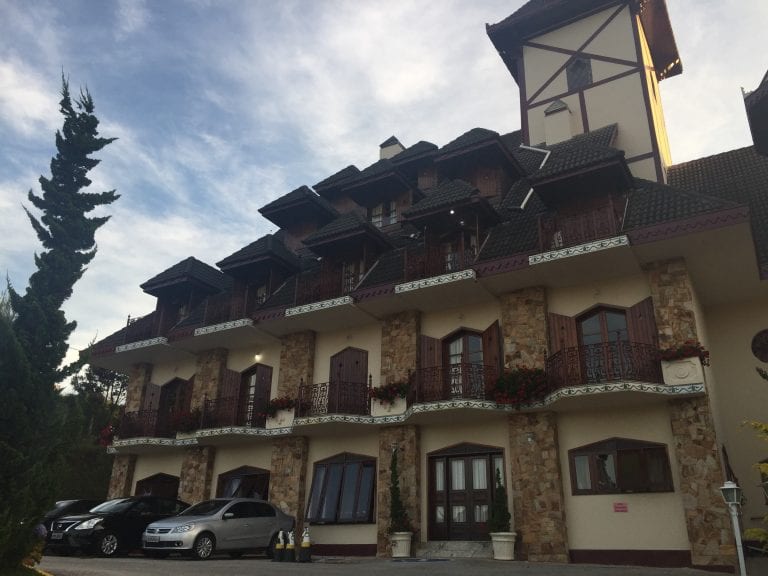 Fachada do Hotel Nacional Inn em Campos do Jordão - São Paulo