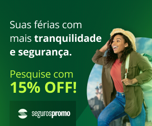 Uma imagem com texto informando a promoção do seguro viagem com 15% desconto onde se vê também a ilustração de um homem e uma mulher com mochilas nas costas 