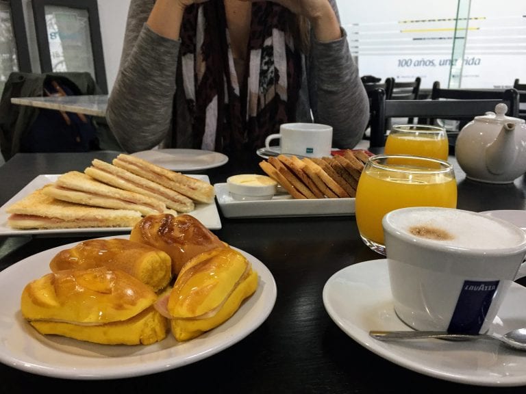 Los Fontanes: típica padaria de bairro em Montevidéu, no Uruguai - IMG 9396 1
