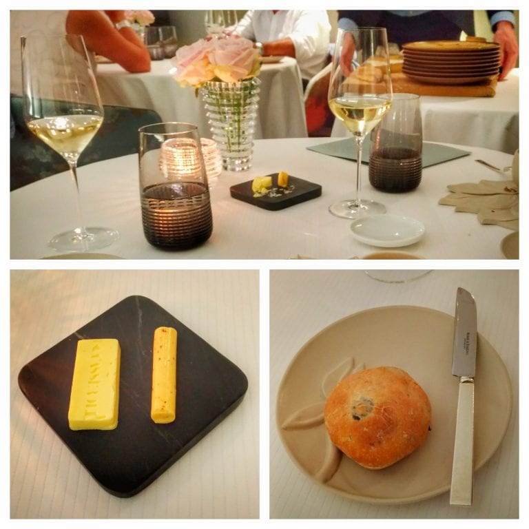 La Casserole: pão e manteiga acompanhado o aperitivo Muscat 2015 Trimbach