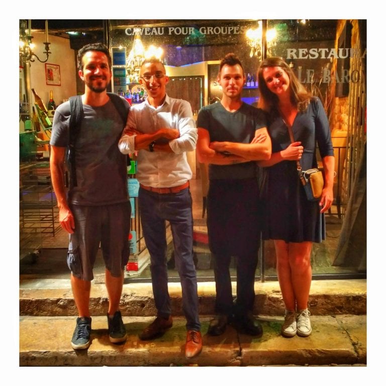 Le Baronn: restaurante intimista em uma região badalada de Lyon, na França 8 Nós e a equipe do Le Baronn
