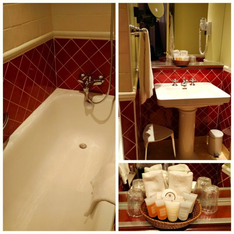 Hotel Britannique Paris: banheiro