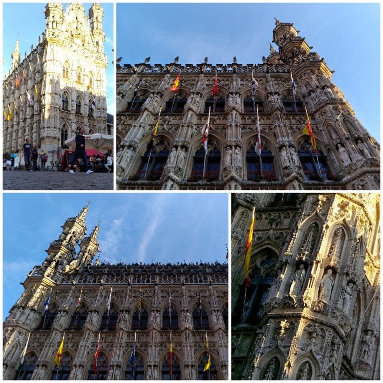 Detalhes da impressionante Town Hall, o prédio da prefeitura de Leuven