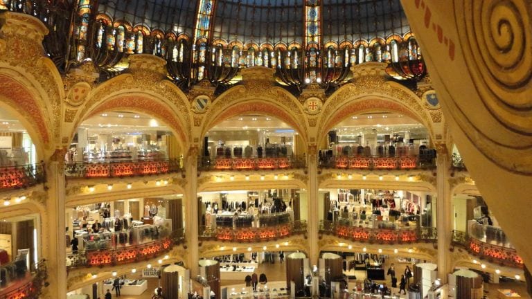 Galeries Lafayette: um paraíso das compras gourmet em Paris