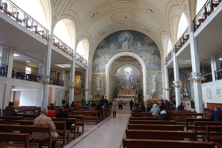 Capela Nossa Senhora da Medalha Milagrosa