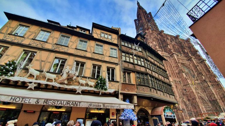 Maison Kammerzell: edifício medieval na praça da Catedral de Estrasburgo