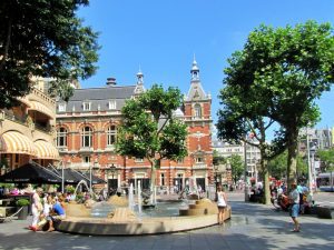 O que fazer em Amsterdam: roteiro de 2 ou 3 dias na capital da Holanda - amsterdam leidsenplein01
