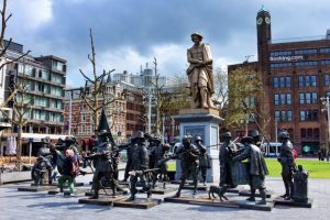 Rembrandtplein e estátua de Rembrandt