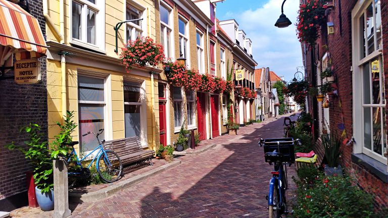 Trompetstraat: a rua das casas coloridas