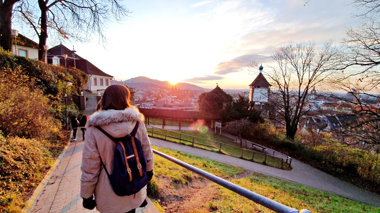 O que fazer em Freiburg, na Alemanha: roteiro de 1 dia no coração da Floresta Negra 51 Caminhada de subida no Schlossberg | O que fazer em Freiburg