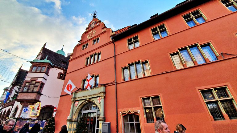 O que fazer em Freiburg, na Alemanha: roteiro de 1 dia no coração da Floresta Negra 9 Altes Rathaus ou Antiga Prefeitura | O que fazer em Freiburg