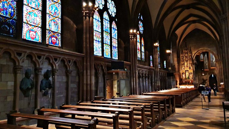 Interior da Catedral de Freiburg | O que fazer em Freiburg