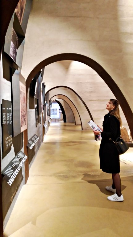 Exposição permanente do museu embaixo do Monumento alla Vittoria | O que fazer em Bolzano