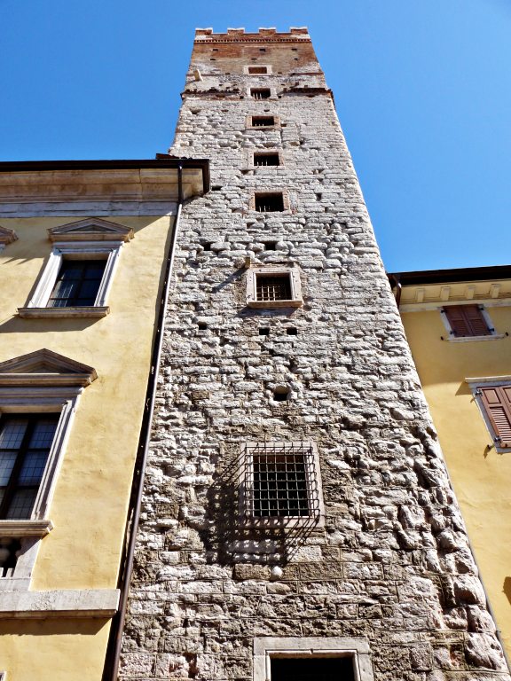 O que fazer em Trento: roteiro de 1 dia na cidade de melhor qualidade de vida da Itália 9 Torre delle Tromba | o que fazer em Trento