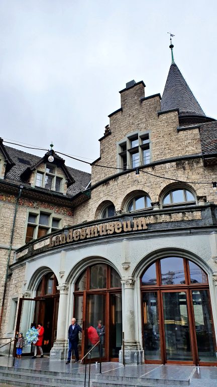 O que fazer em Zurique: roteiro de 2 dias na maior cidade da Suíça 67 Landesmuseum Zürich: Museu Nacional da Suíça | O que fazer em Zurique
