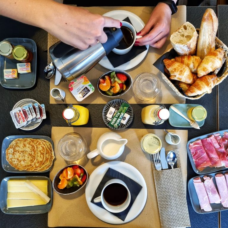 Onde ficar em Narbonne, na França: nossa experiência no charmoso Le C Boutique Hôtel 31 Onde ficar em Narbonne, na França: nossa experiência no charmoso Le C Boutique Hôtel - le c boutique hotel 20220409 094347 01