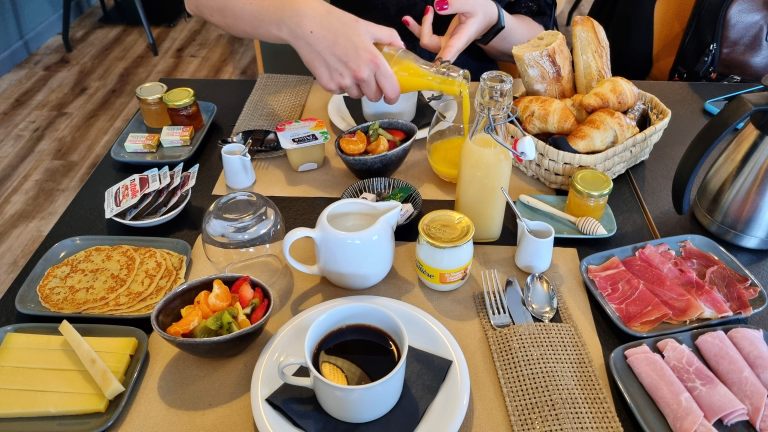 Onde ficar em Narbonne, na França: nossa experiência no charmoso Le C Boutique Hôtel 40 Onde ficar em Narbonne, na França: nossa experiência no charmoso Le C Boutique Hôtel - le c boutique hotel 20220409 094454