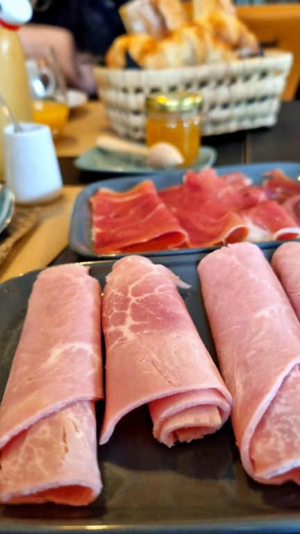 Onde ficar em Narbonne, na França: nossa experiência no charmoso Le C Boutique Hôtel 39 Onde ficar em Narbonne, na França: nossa experiência no charmoso Le C Boutique Hôtel - le c boutique hotel 20220409 094834