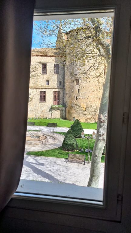 Onde ficar em Narbonne, na França: nossa experiência no charmoso Le C Boutique Hôtel 5 Onde ficar em Narbonne, na França: nossa experiência no charmoso Le C Boutique Hôtel - maison gustave20220408 161151
