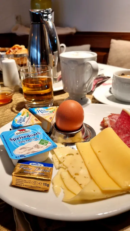 Onde ficar em Rüdesheim am Rhein, no vale do Reno: conheça o familiar e renovado Hotel Trapp 60 Café da manhã no Hotel Trapp | Onde ficar em Rüdesheim am Rhein