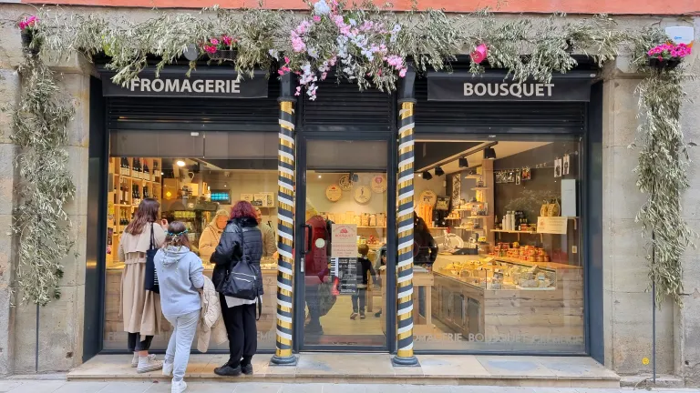 Lojas de produtos locais na Place Carnot | O que fazer em Carcassonne