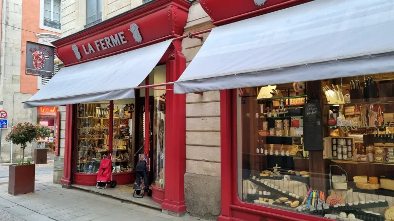 Lojas de produtos locais na Place Carnot | O que fazer em Carcassonne