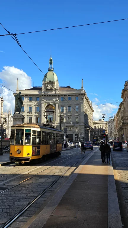 O que fazer em Milão: roteiro de 2 ou 3 dias na capital da moda da Itália 56 Piazza Cordusio | O que fazer em Milão