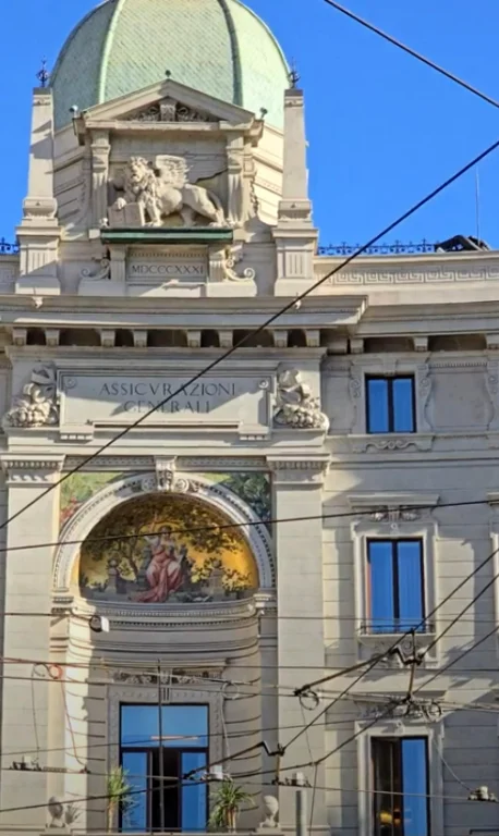 O que fazer em Milão: roteiro de 2 ou 3 dias na capital da moda da Itália 52 Piazza Cordusio | O que fazer em Milão