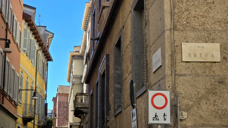O que fazer em Milão: roteiro de 2 ou 3 dias na capital da moda da Itália 166 Via Brera | O que fazer em Milão