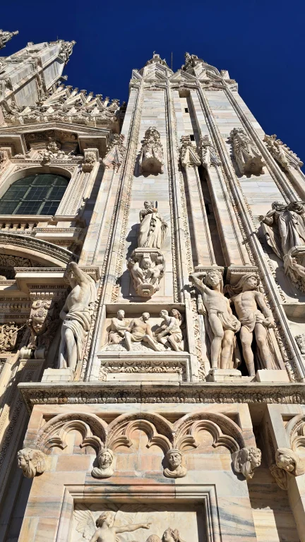 O que fazer em Milão: roteiro de 2 ou 3 dias na capital da moda da Itália 5 Piazza del Duomo | O que fazer em Milão
