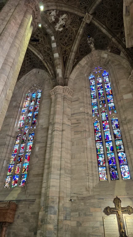 O que fazer em Milão: roteiro de 2 ou 3 dias na capital da moda da Itália 95 O que fazer em Milão: roteiro de 2 ou 3 dias na capital da moda da Itália - duomo interior 20240927 164331