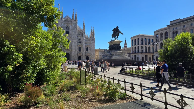 O que fazer em Milão: roteiro de 2 ou 3 dias na capital da moda da Itália 14 Piazza del Duomo | O que fazer em Milão