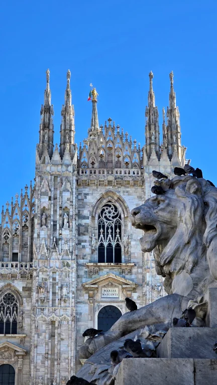 O que fazer em Milão: roteiro de 2 ou 3 dias na capital da moda da Itália 12 Piazza del Duomo | O que fazer em Milão