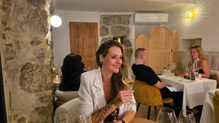 O que fazer na Côte D'Azur: roteiro de 4 dias por 6 cidades da Riviera Francesa 94 O que fazer na Côte D'Azur: roteiro de 4 dias por 6 cidades da Riviera Francesa - Les Agitateurs Nice 20241003 202135