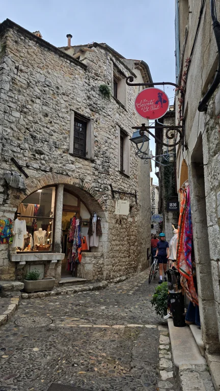 O que fazer na Côte D'Azur: roteiro de 4 dias por 6 cidades da Riviera Francesa 227 O que fazer na Côte D'Azur: roteiro de 4 dias por 6 cidades da Riviera Francesa - Saint Paul de Vence 20241003 170020