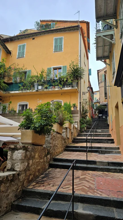 O que fazer na Côte D'Azur: roteiro de 4 dias por 6 cidades da Riviera Francesa 122 O que fazer na Côte D'Azur: roteiro de 4 dias por 6 cidades da Riviera Francesa - Villefrenche sur mer 20241003 120125