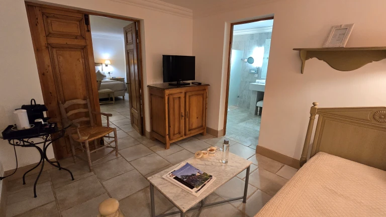 Le Phébus & Spa: hotel de luxo e alta gastronomia no coração do Luberon, na Provença 20 Le Phébus & Spa: hotel de luxo e alta gastronomia no coração do Luberon, na Provença - Le Phebus 20241009 195544