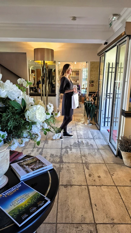 Le Phébus & Spa: hotel de luxo e alta gastronomia no coração do Luberon, na Provença 8 Le Phébus & Spa: hotel de luxo e alta gastronomia no coração do Luberon, na Provença - Le Phebus 20241010 112350 01