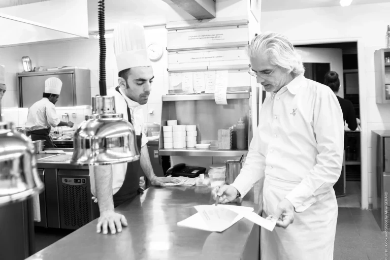 Le Phébus & Spa: hotel de luxo e alta gastronomia no coração do Luberon, na Provença 32 Le Phébus & Spa: hotel de luxo e alta gastronomia no coração do Luberon, na Provença - Le Phebus phebus spa a equipes 009